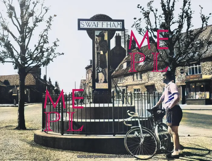 : SWAFFHAM CYCLIST 1950S : SWAFFHAM CYCLIST 1950S