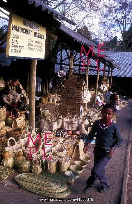 : Swaziland, Mbabane, 2000: Arts and crafts. hawkers : Swaziland, Mbabane, 2000: Arts and crafts. hawkers