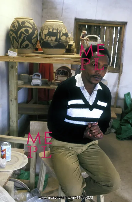 : Swaziland, Mbabane - pottery studio : Swaziland, Mbabane - pottery studio
