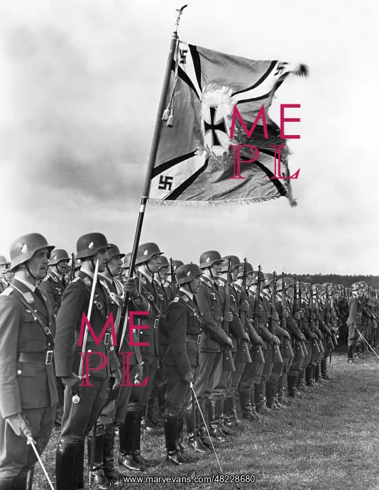 : Swearing in of officer cadets at the Luftkriegsschule (o : Swearing in of officer cadets at the Luftkriegsschule (o