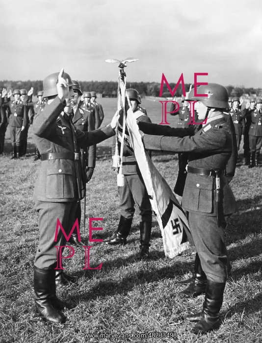 : Swearing in of officer cadets at the Luftkriegsschule (o : Swearing in of officer cadets at the Luftkriegsschule (o