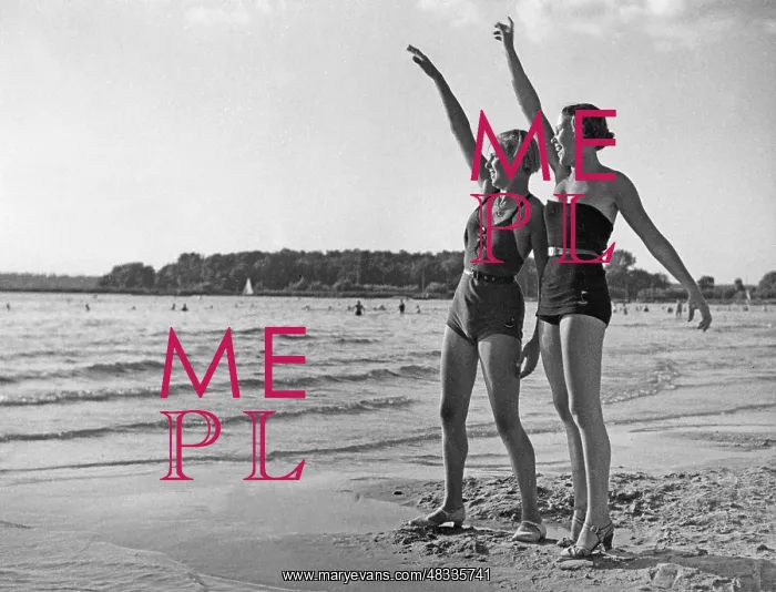 : Swimwear in Berlin, 1935 : Swimwear in Berlin, 1935