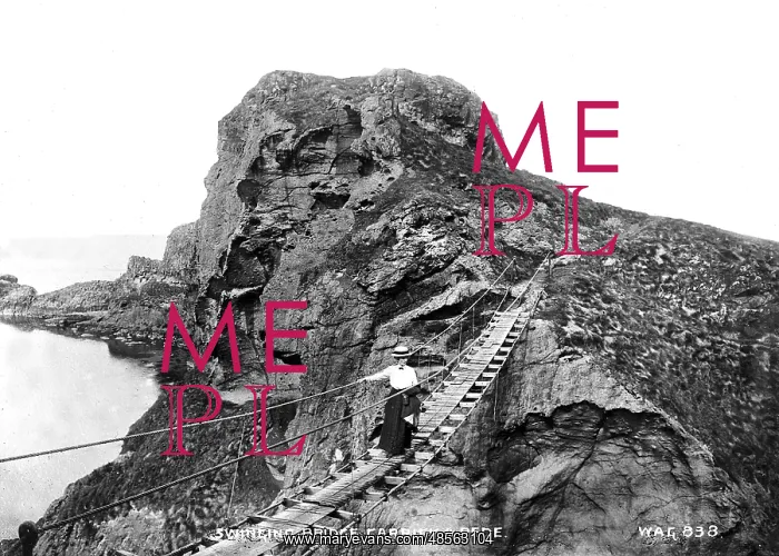 : Swinging Bridge, Carrick-A-Rede : Swinging Bridge, Carrick-A-Rede