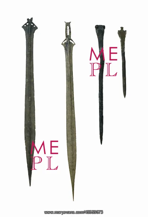: Swords and rapiers (8th c. BC.). Bronze Age : Swords and rapiers (8th c. BC.). Bronze Age