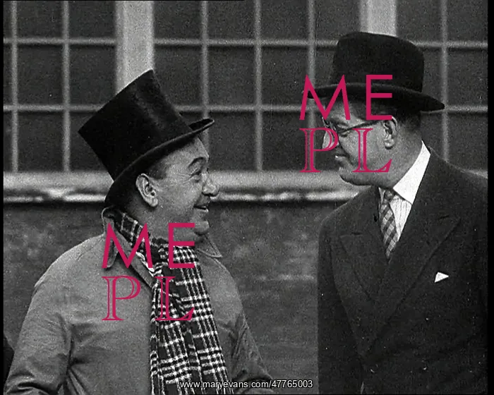 : Syd Walker Talking to Stanley Holloway About : Syd Walker Talking to Stanley Holloway About