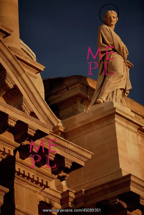 : Syracuse. Low angle view of a sculpture of a Saint : Syracuse. Low angle view of a sculpture of a Saint