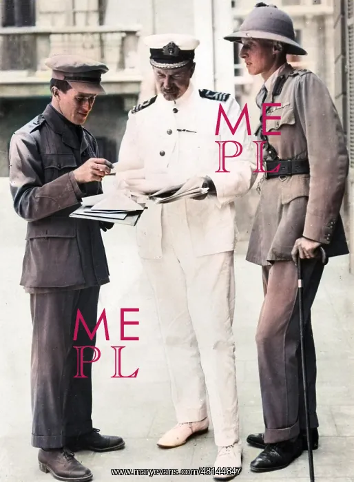: T E Lawrence, Colonel Dawnay and Commander Hogarth : T E Lawrence, Colonel Dawnay and Commander Hogarth