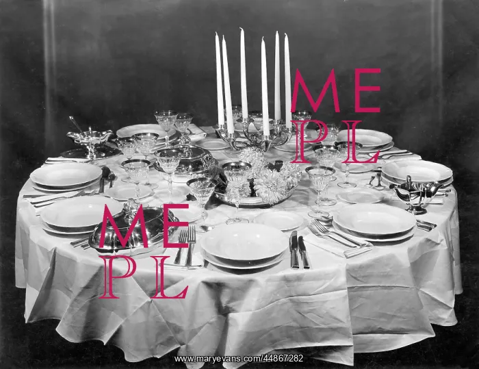 : TABLE FOR EIGHT : TABLE FOR EIGHT