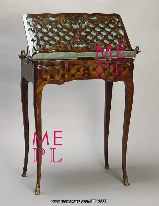 : Table d'accouchee made of wood and bronze : Table d'accouchee made of wood and bronze