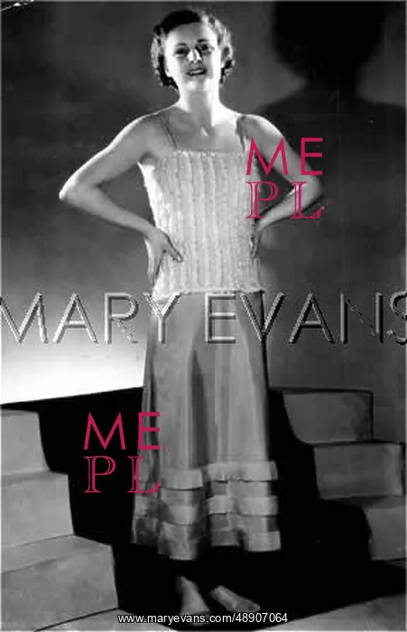 : TAFFETA UNDERSKIRT 1936 : TAFFETA UNDERSKIRT 1936