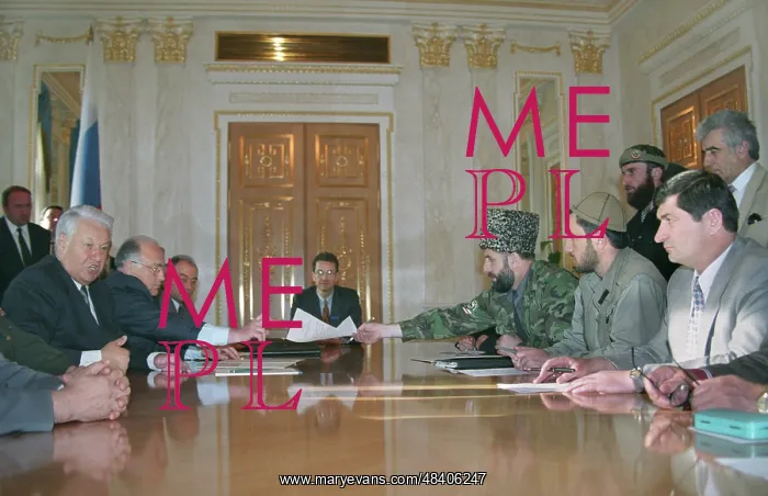 : The talks. A general view of the talks of Ruissian President Boris Yeltsin : The talks. A general view of the talks of Ruissian President Boris Yeltsin