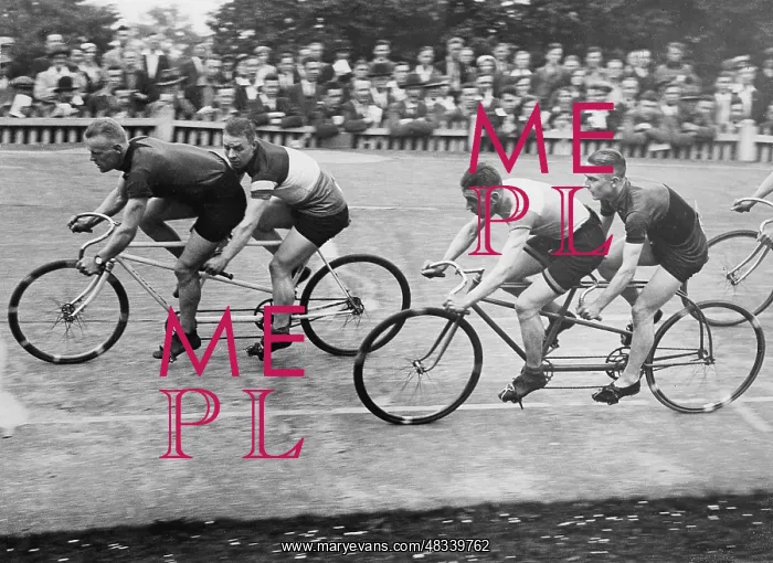 : Tandem race in London, 1932 : Tandem race in London, 1932