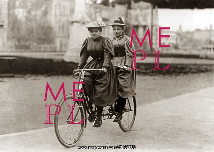 : Tandem riders in Berlin, 1905 : Tandem riders in Berlin, 1905