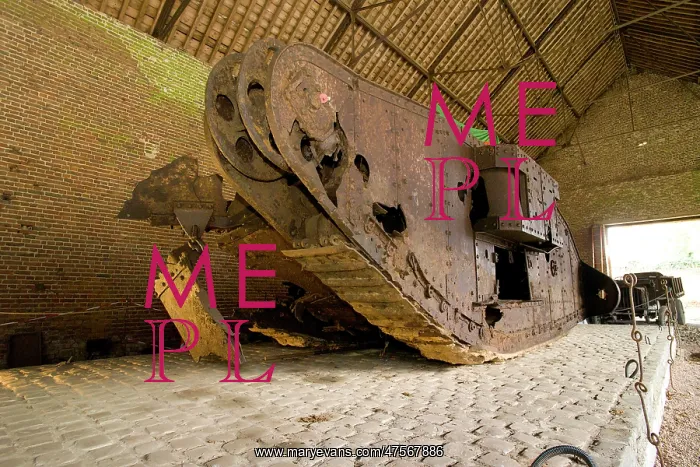 : Tank D.51 Deborah - Battle of Cambrai : Tank D.51 Deborah - Battle of Cambrai