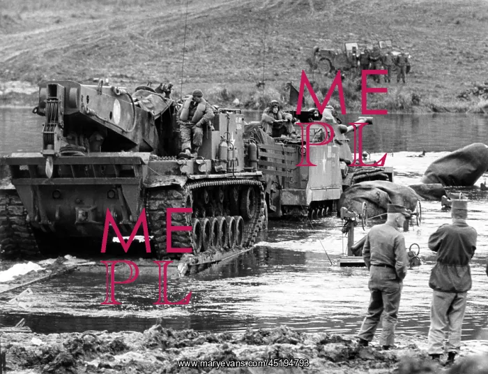 : US tank ferry sunk during manoeuvre in Main : US tank ferry sunk during manoeuvre in Main