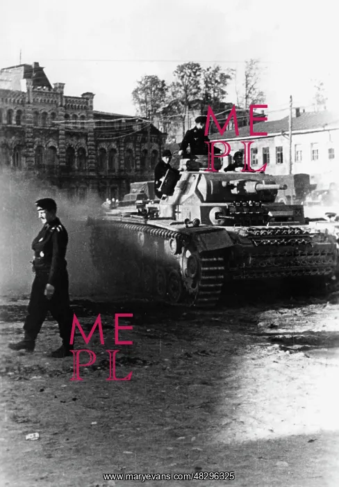 : Tank III in Vyazma, 1942 : Tank III in Vyazma, 1942