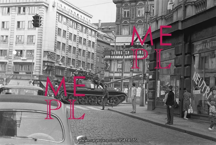 : Tank - Prague : Tank - Prague