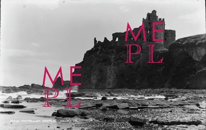 : Tantallon Castle Ruins : Tantallon Castle Ruins