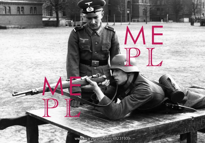 : Target practice in the Jaegerkaserne Kolberg, 1941 : Target practice in the Jaegerkaserne Kolberg, 1941