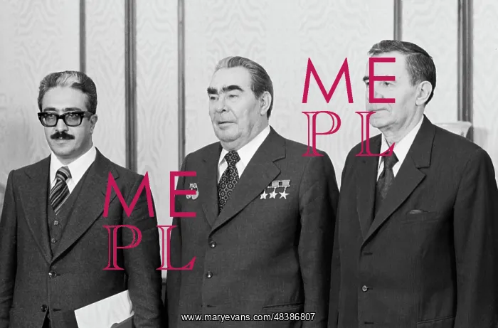 : Tariq Aziz visits Soviet Union : Tariq Aziz visits Soviet Union