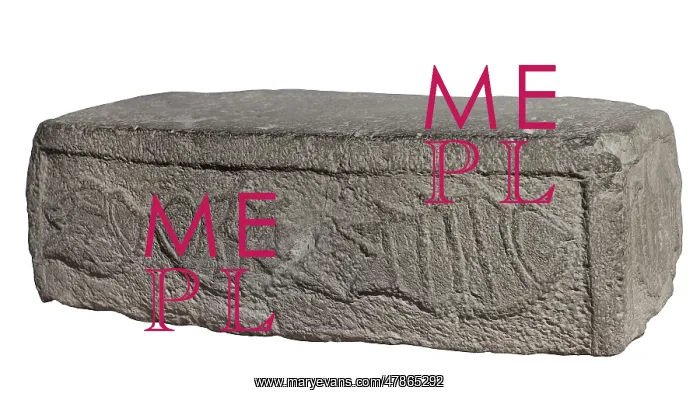: Tarxien Phase (3000 BC to 2500 BC). Stone block : Tarxien Phase (3000 BC to 2500 BC). Stone block