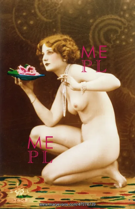  : A tastefully posed nude woman