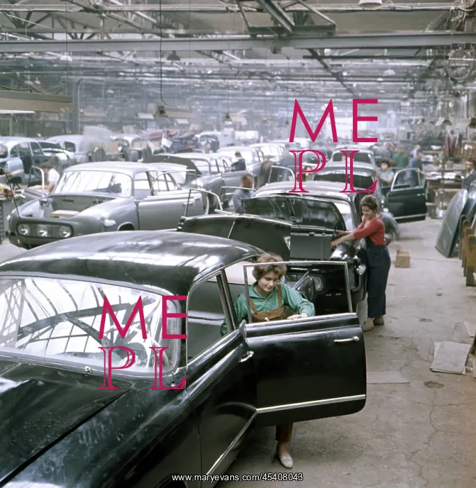 : Tatra 603 - car - production - assembly hall : Tatra 603 - car - production - assembly hall