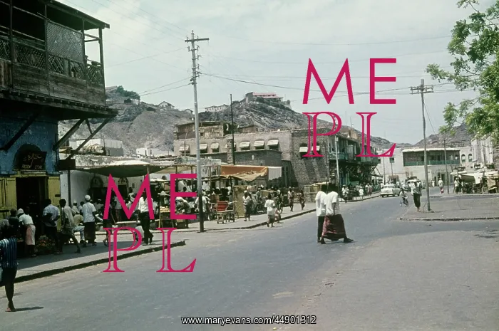  : Tawai The Bazaar and Back Streets April