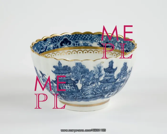 : Tea bowl made from porcelain, transfer-printed in underglaze blue with : Tea bowl made from porcelain, transfer-printed in underglaze blue with