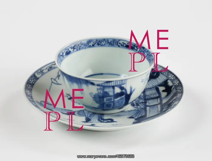: Tea bowl and saucer : Tea bowl and saucer