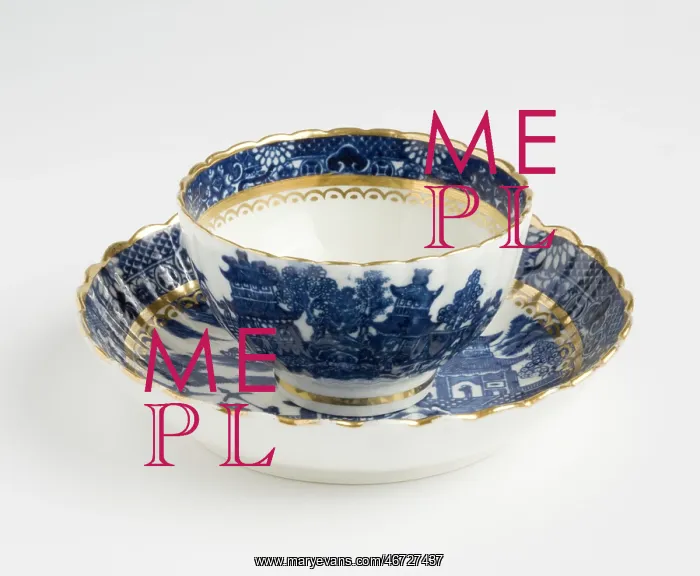 : Tea bowl and saucer : Tea bowl and saucer