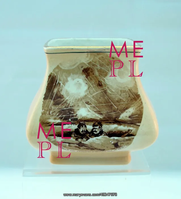 : Tea caddy - Bairnsfatherware : Tea caddy - Bairnsfatherware
