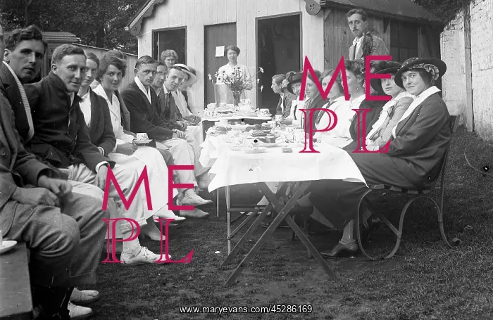 : Tea group at tennis tournament : Tea group at tennis tournament