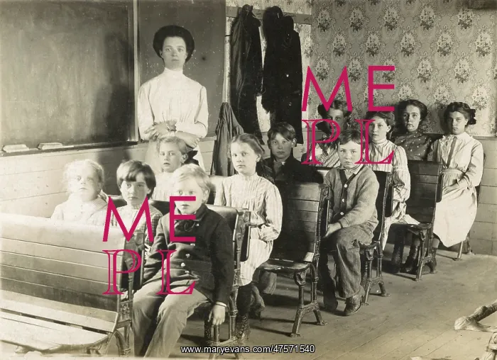 : A teacher and her class, South West of Chicago : A teacher and her class, South West of Chicago