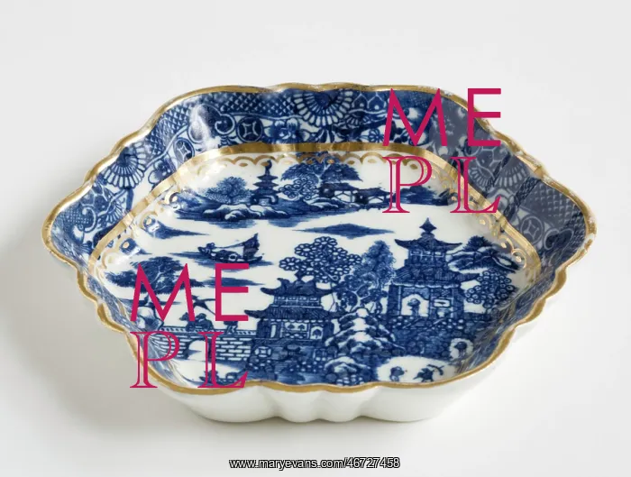 : Teapot stand : Teapot stand
