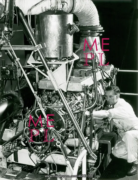  : Technician with Napier Oryx engine
