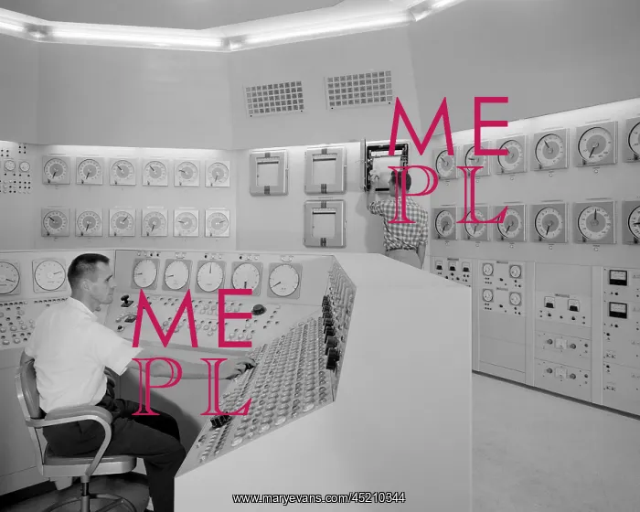 : Technicians in a nuclear reactor control ? : Technicians in a nuclear reactor control ?