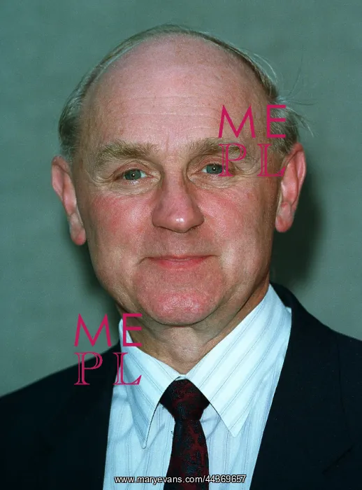  : Ted Rowlands MP