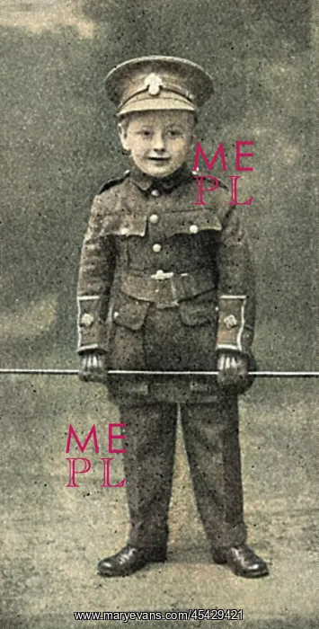 : Teddy Benson in uniform, a young recruiting officer, WW1 : Teddy Benson in uniform, a young recruiting officer, WW1