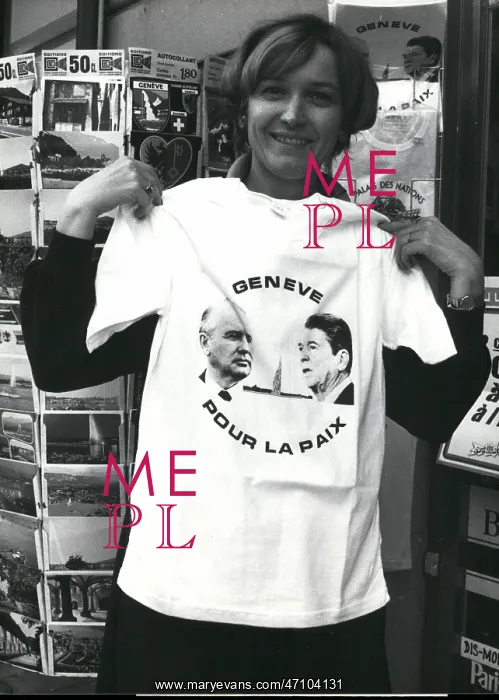 : Tee shirt souvenir for Geneva peace summit : Tee shirt souvenir for Geneva peace summit