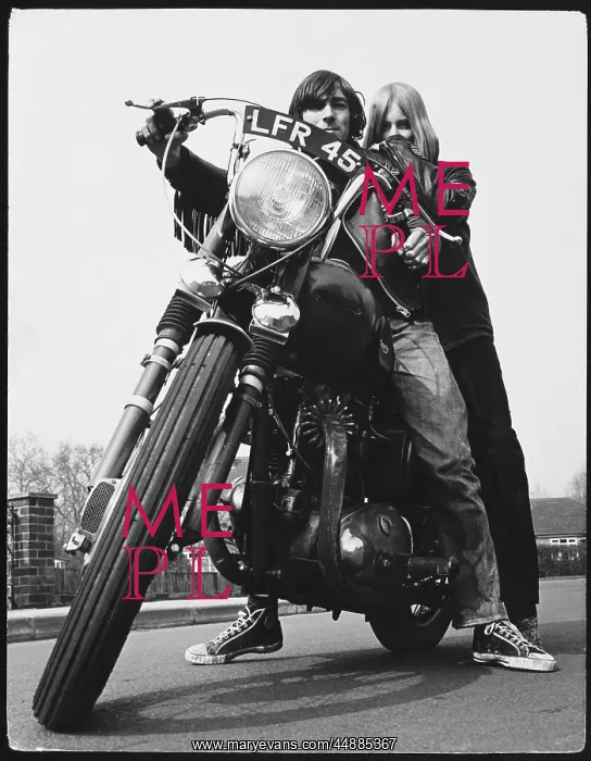: TEENAGE REBELS 1970S : TEENAGE REBELS 1970S