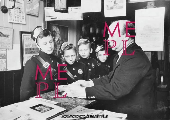 : TELEGRAM BOYS 1937 : TELEGRAM BOYS 1937