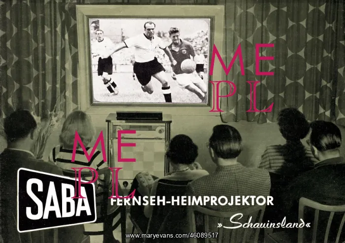 : television / broadcast, viewer looking football : television / broadcast, viewer looking football