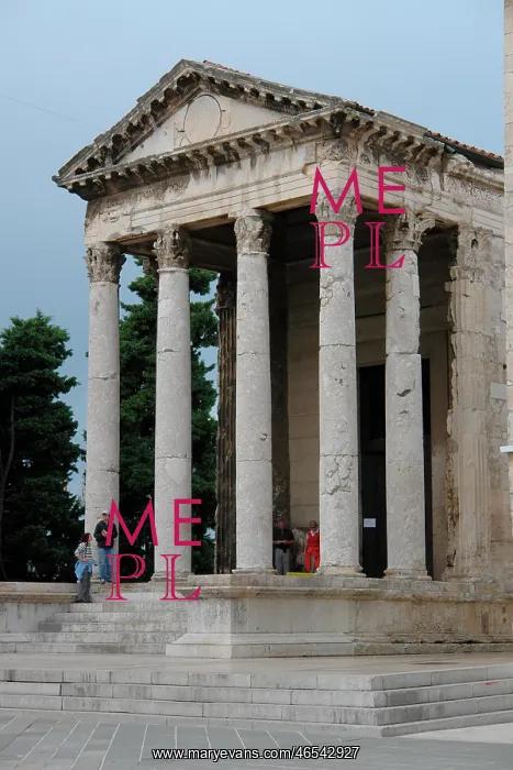 : Temple of Augustus, Pula, Croatia : Temple of Augustus, Pula, Croatia