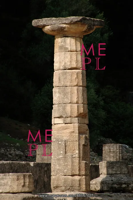 : Temple of Hera (Heraion). 6th century B.C.. Doric column. Sa : Temple of Hera (Heraion). 6th century B.C.. Doric column. Sa
