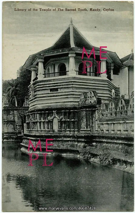 : Temple of the Holy Tooth - Kandy, Sri Lanka : Temple of the Holy Tooth - Kandy, Sri Lanka
