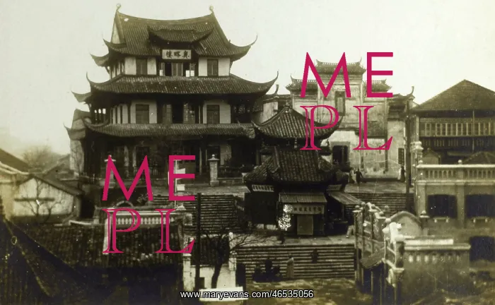 : Temples at Hankou (now Wuhan) : Temples at Hankou (now Wuhan)
