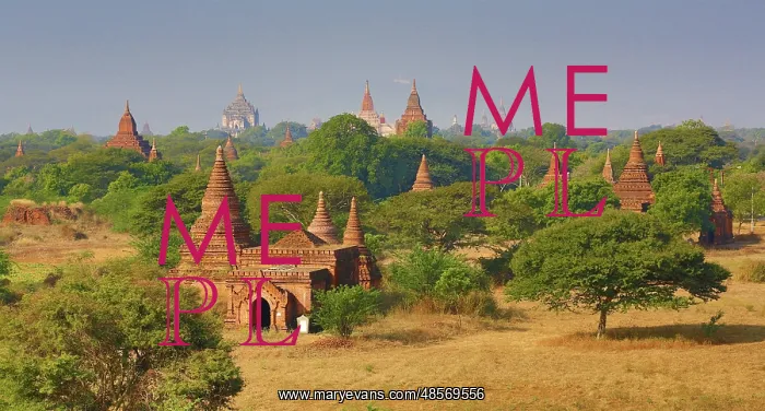  : Temples and pagodas on the Plain of Bagan, Myanmar