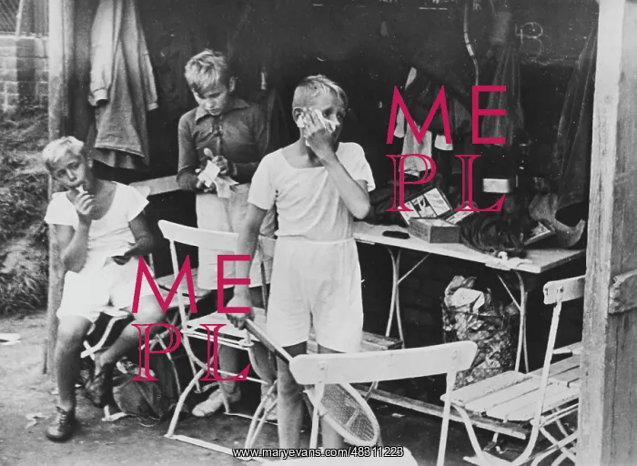 : Tennis ball boy, 1930 : Tennis ball boy, 1930