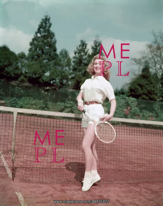 : TENNIS PIN-UP 1950S : TENNIS PIN-UP 1950S